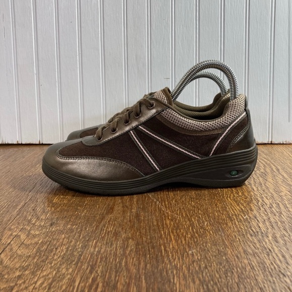 Grasshoppers Brown Suede/Copper Sneaker Wmn Sz 7.5 - Picture 4 of 11